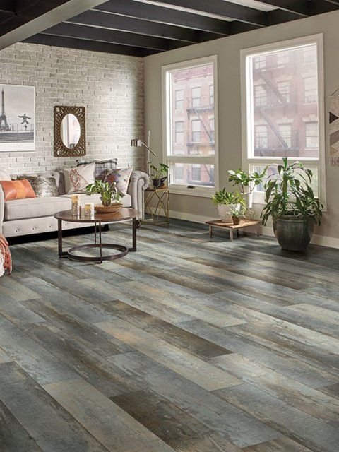 Cesar's Hardwood Floors project photo 11