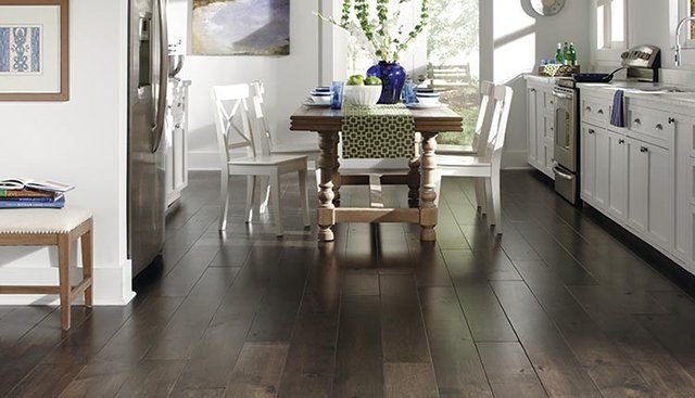 Cesar's Hardwood Floors project photo 12