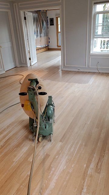 Cesar's Hardwood Floors project photo 33