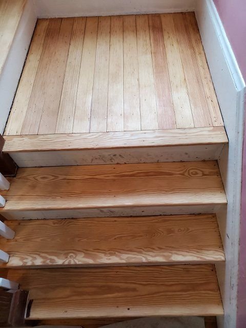 Cesar's Hardwood Floors project photo 38